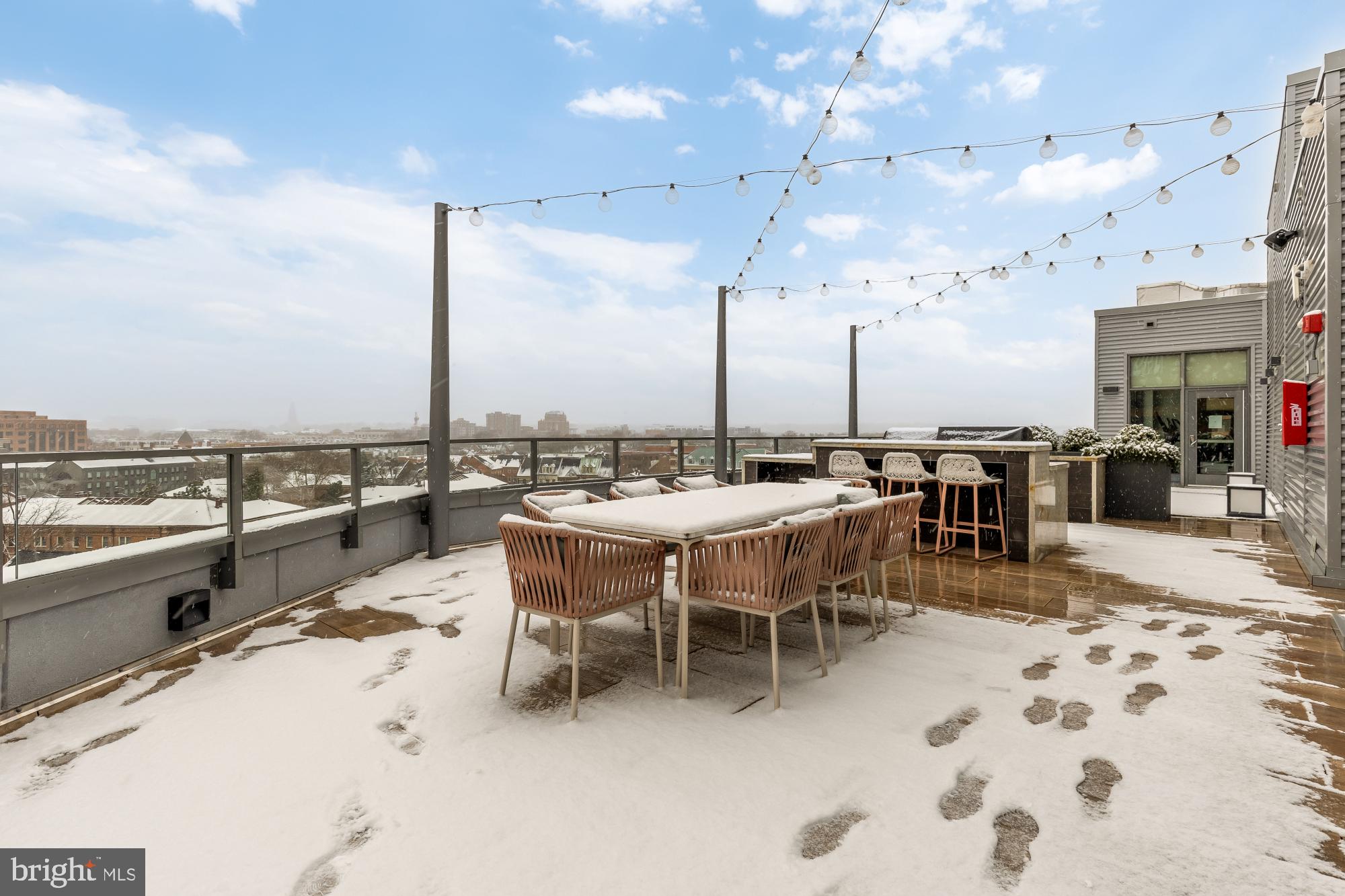 1201 N ROYAL STREET 206