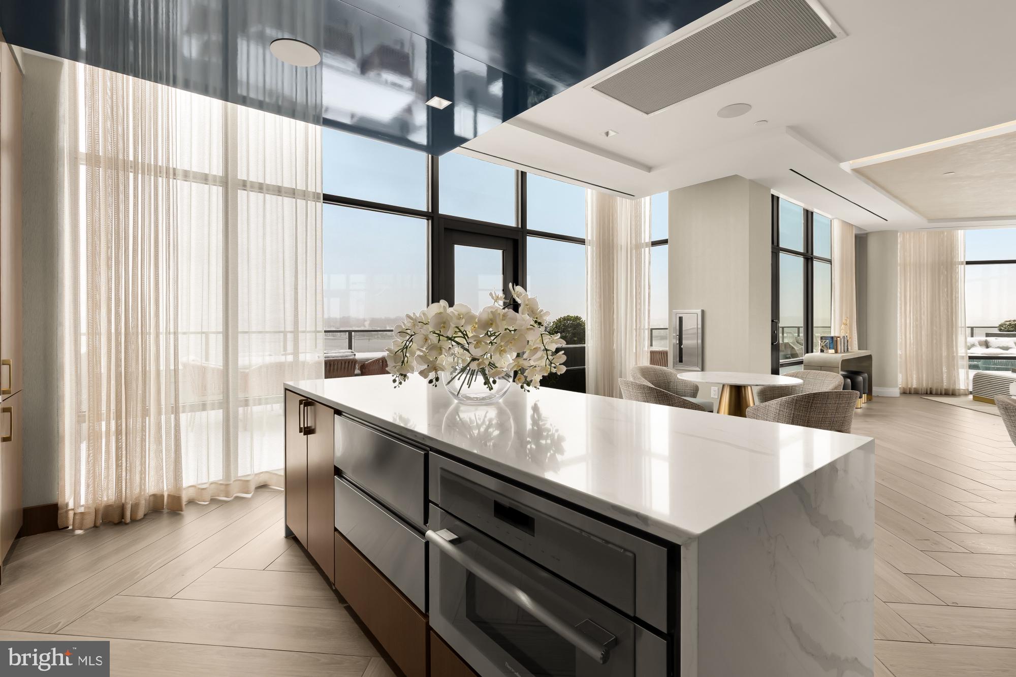 1201 N ROYAL STREET 206