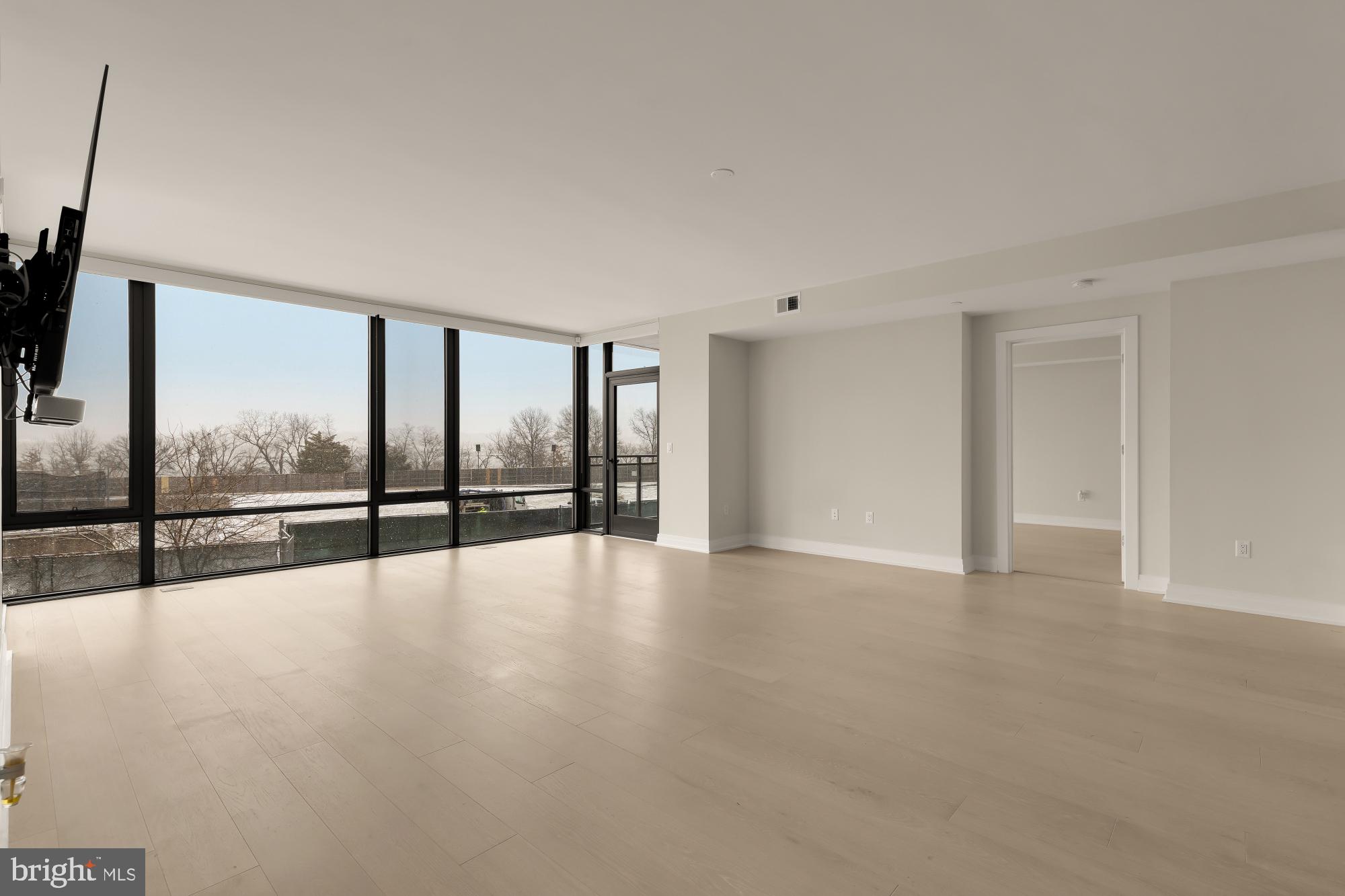 1201 N ROYAL STREET 206