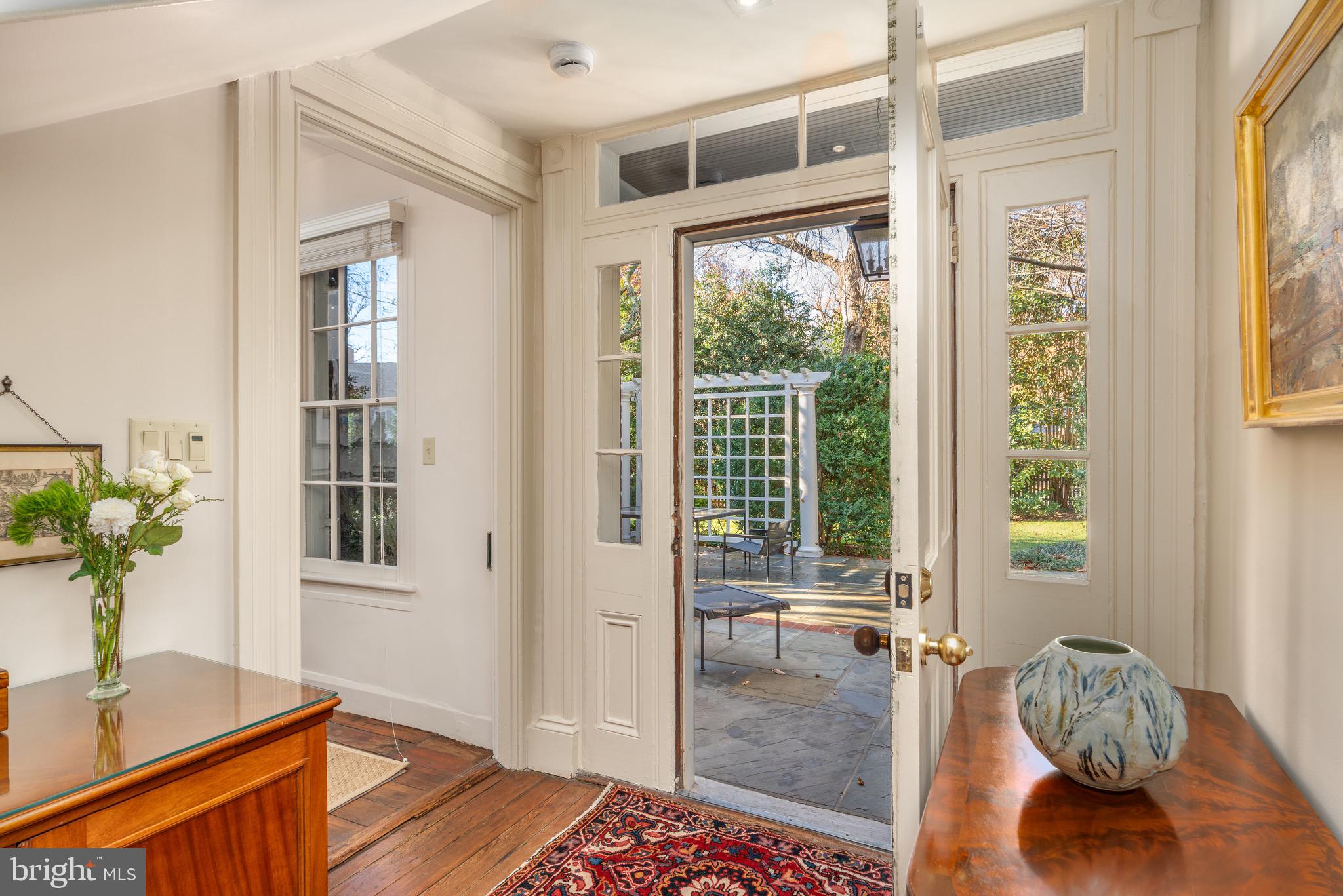 616 FORT WILLIAMS PARKWAY