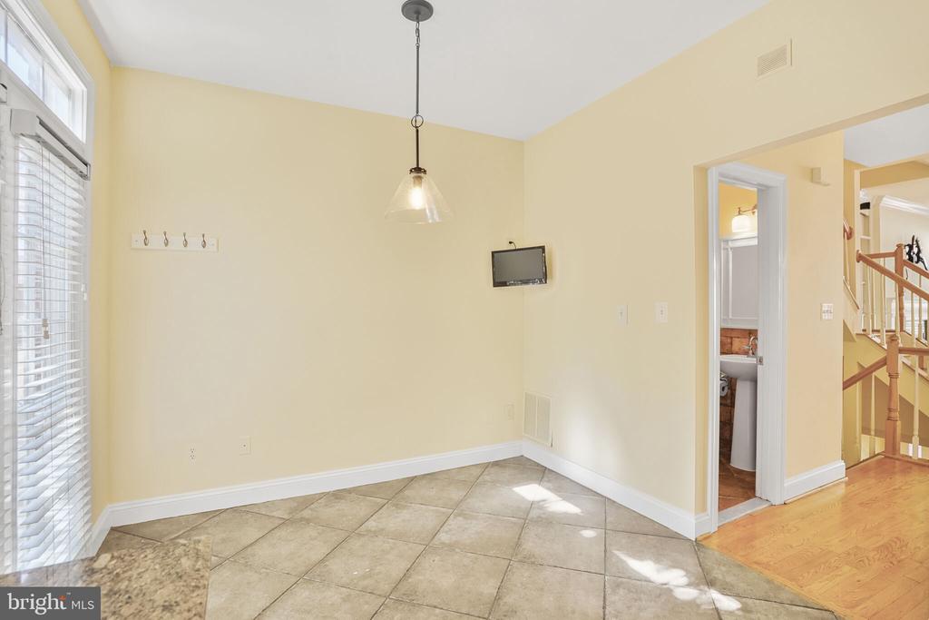 811 WATER PLACE