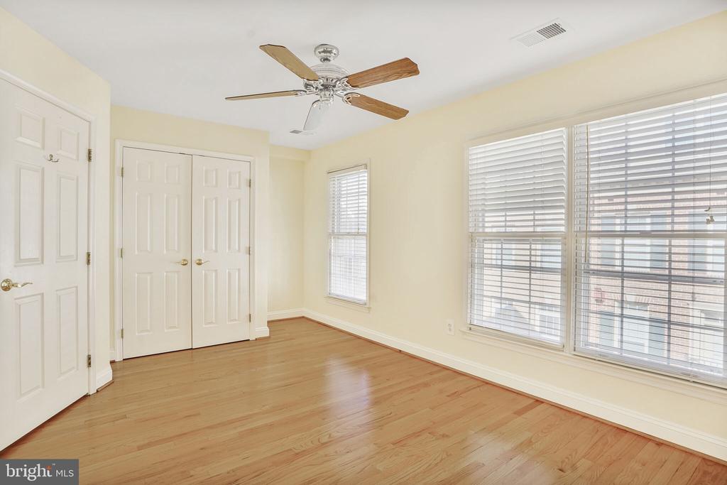 811 WATER PLACE