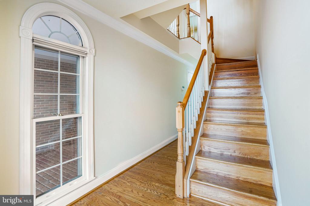 811 WATER PLACE