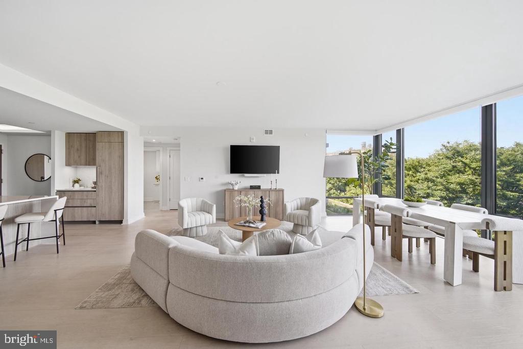 1201 N ROYAL STREET Unit: 206