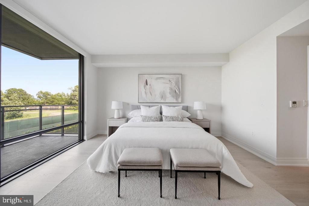 1201 N ROYAL STREET Unit: 206