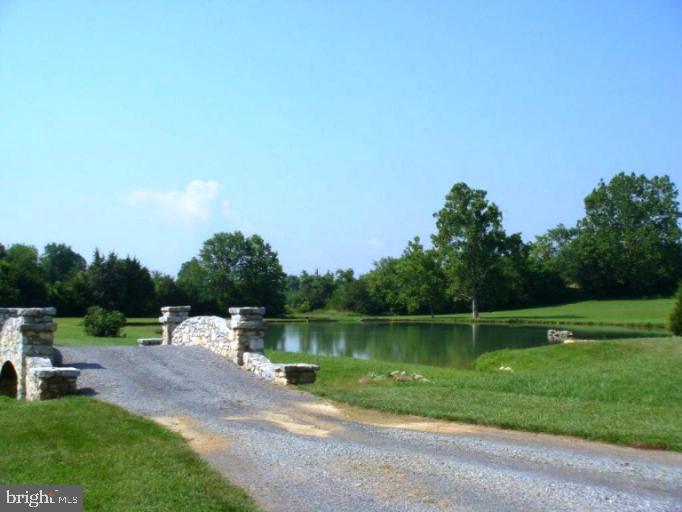 2884 BORDEN'S SPRING ROAD