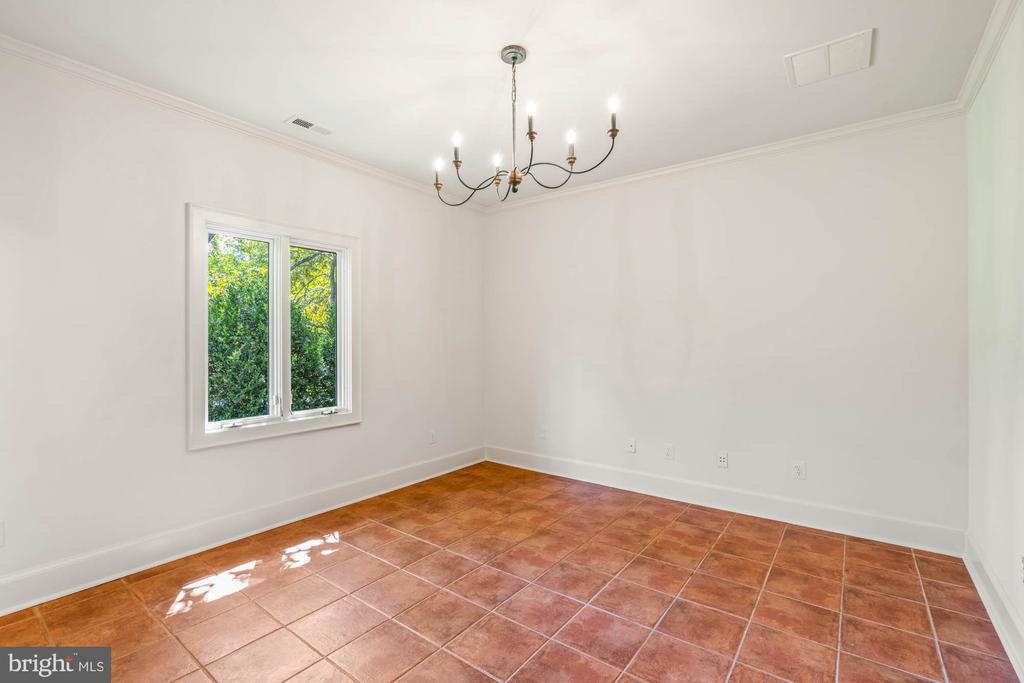 8520 CANNONBALL GATE ROAD