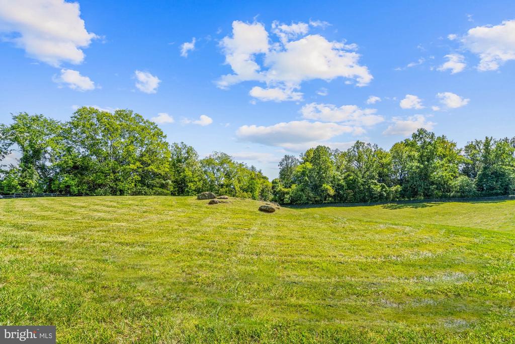 8520 CANNONBALL GATE ROAD