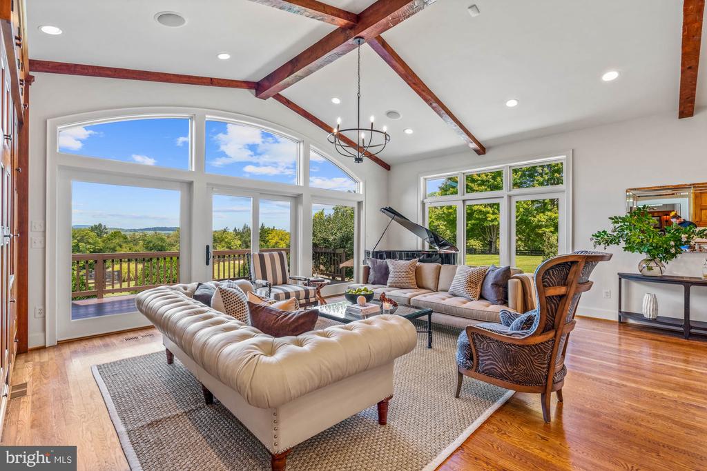 8520 CANNONBALL GATE ROAD