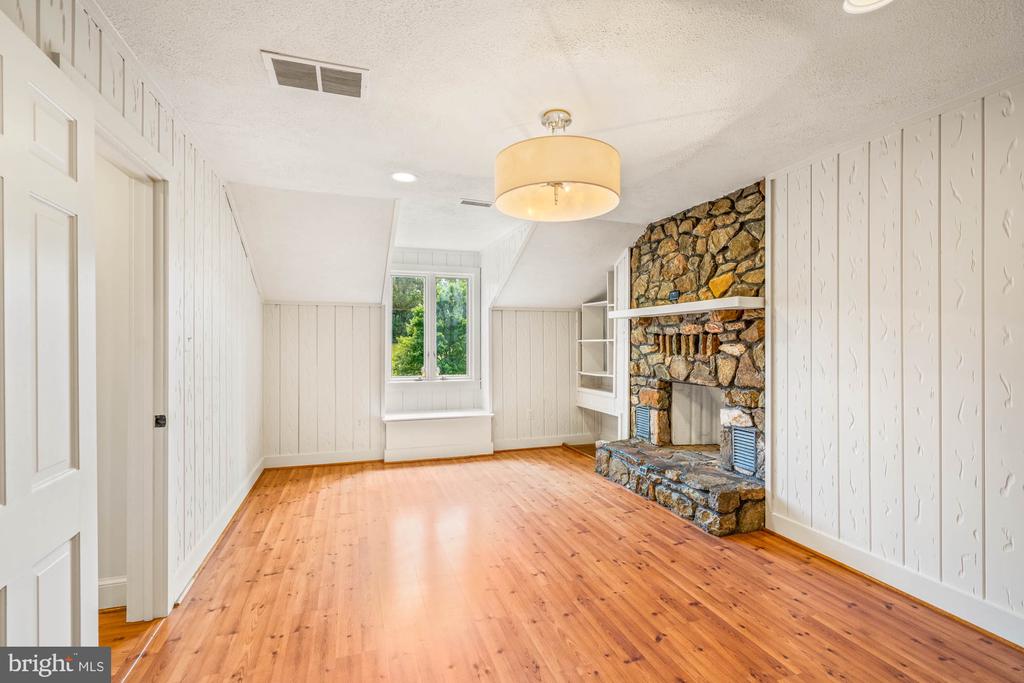 8520 CANNONBALL GATE ROAD