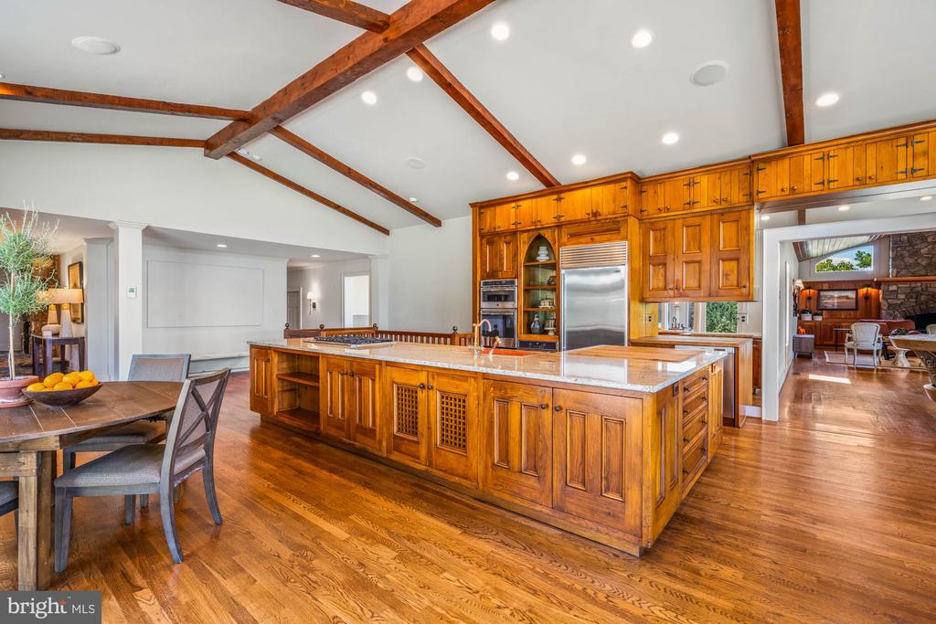 8520 CANNONBALL GATE ROAD