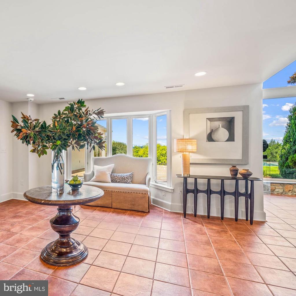 8520 CANNONBALL GATE ROAD