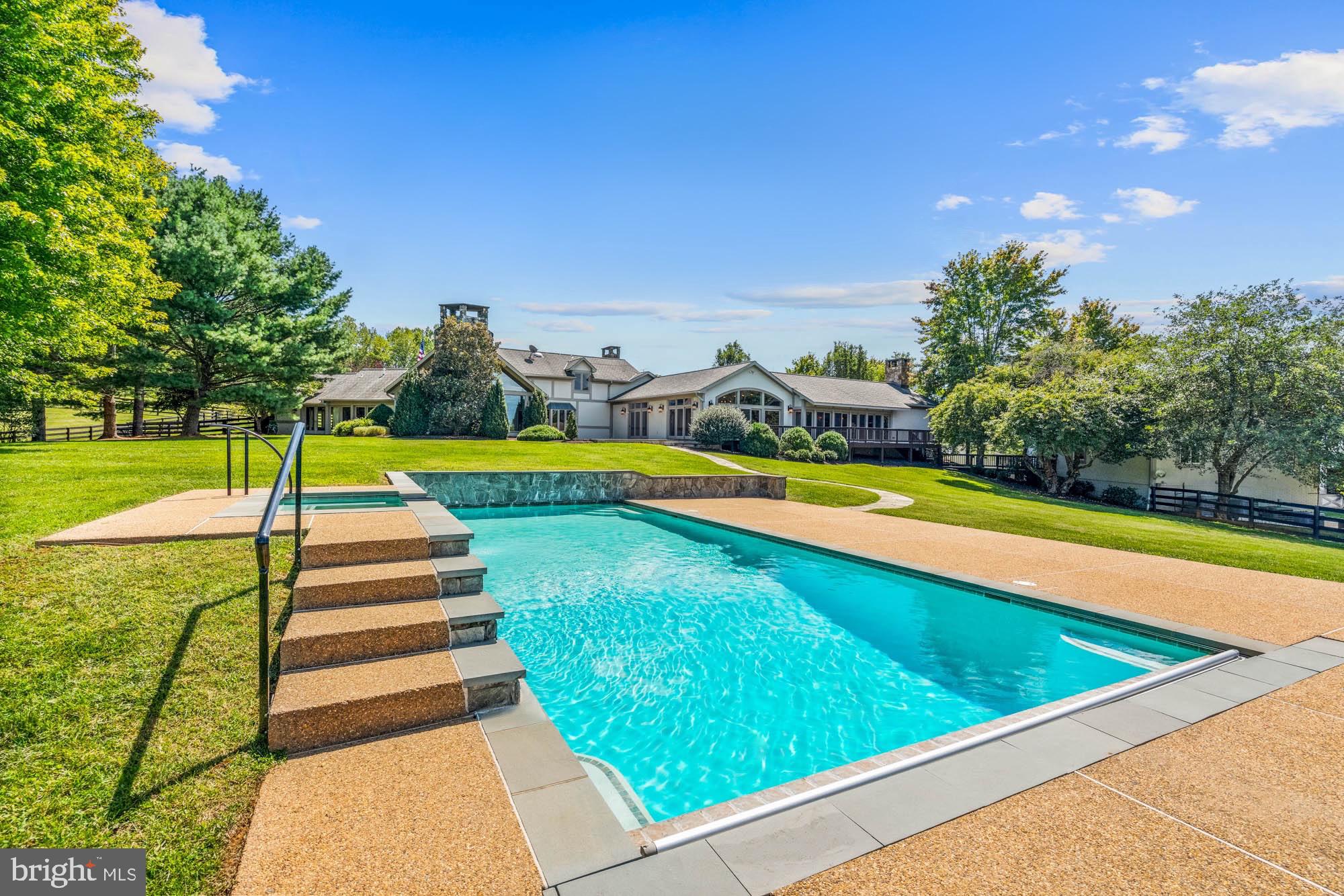 8520 CANNONBALL GATE ROAD