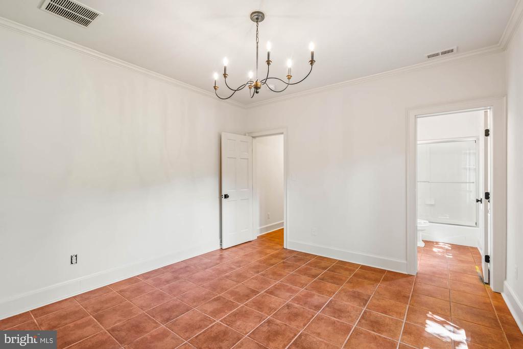 8520 CANNONBALL GATE ROAD