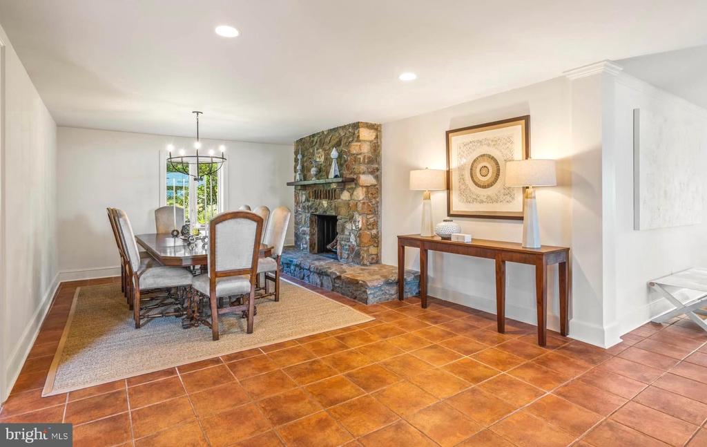 8520 CANNONBALL GATE ROAD