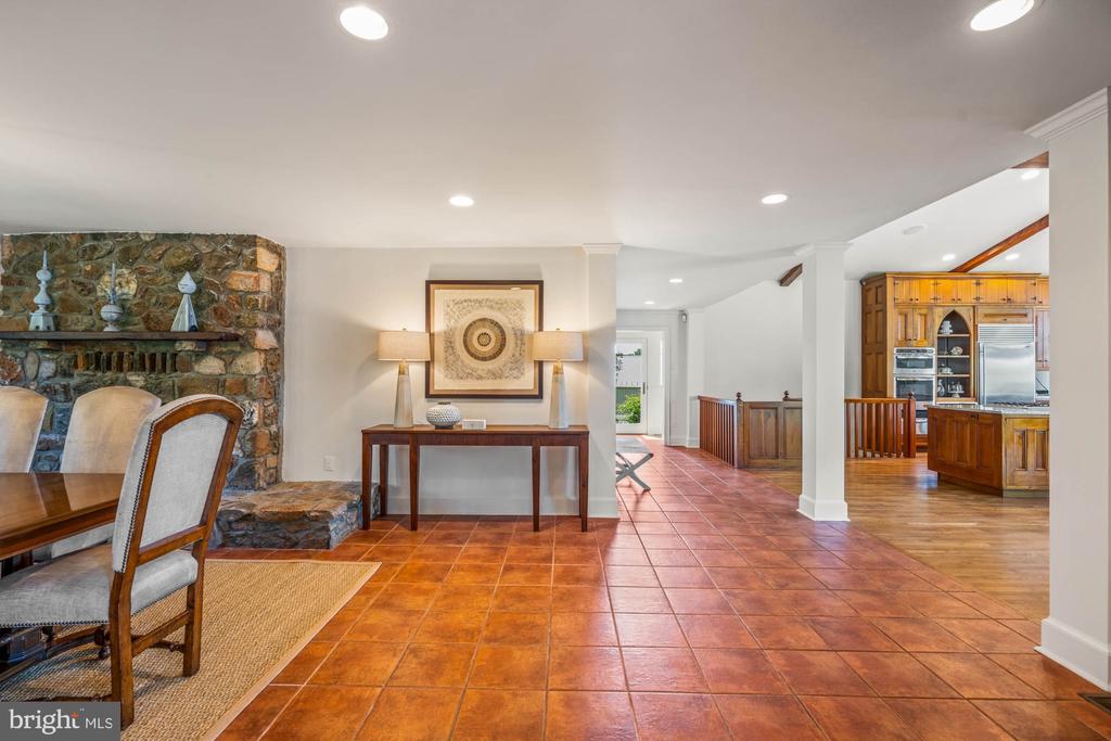 8520 CANNONBALL GATE ROAD