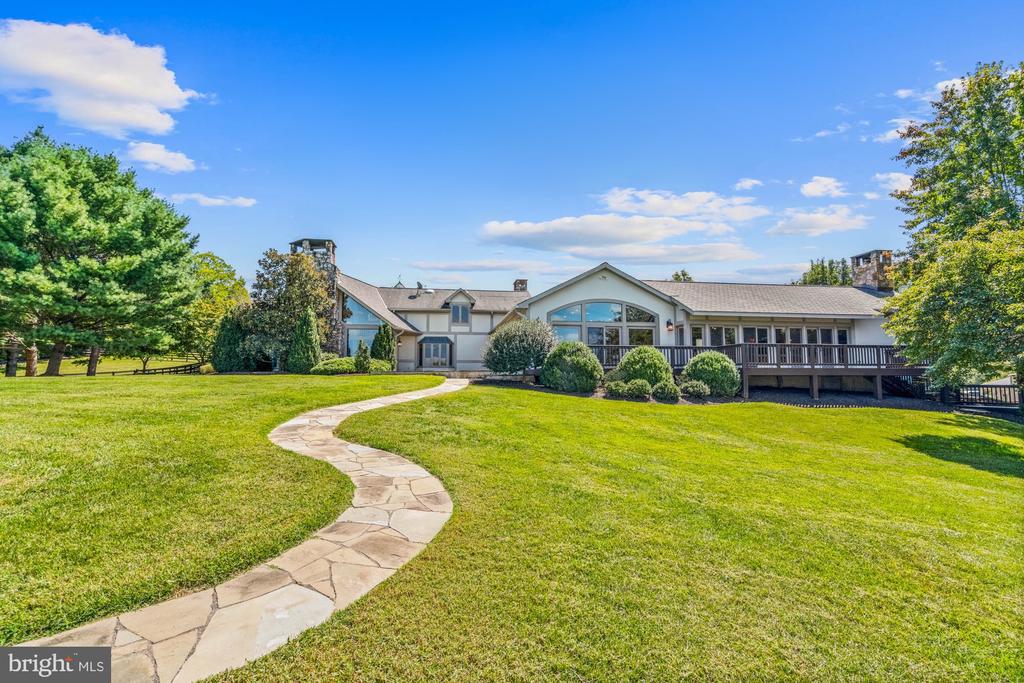 8520 CANNONBALL GATE ROAD