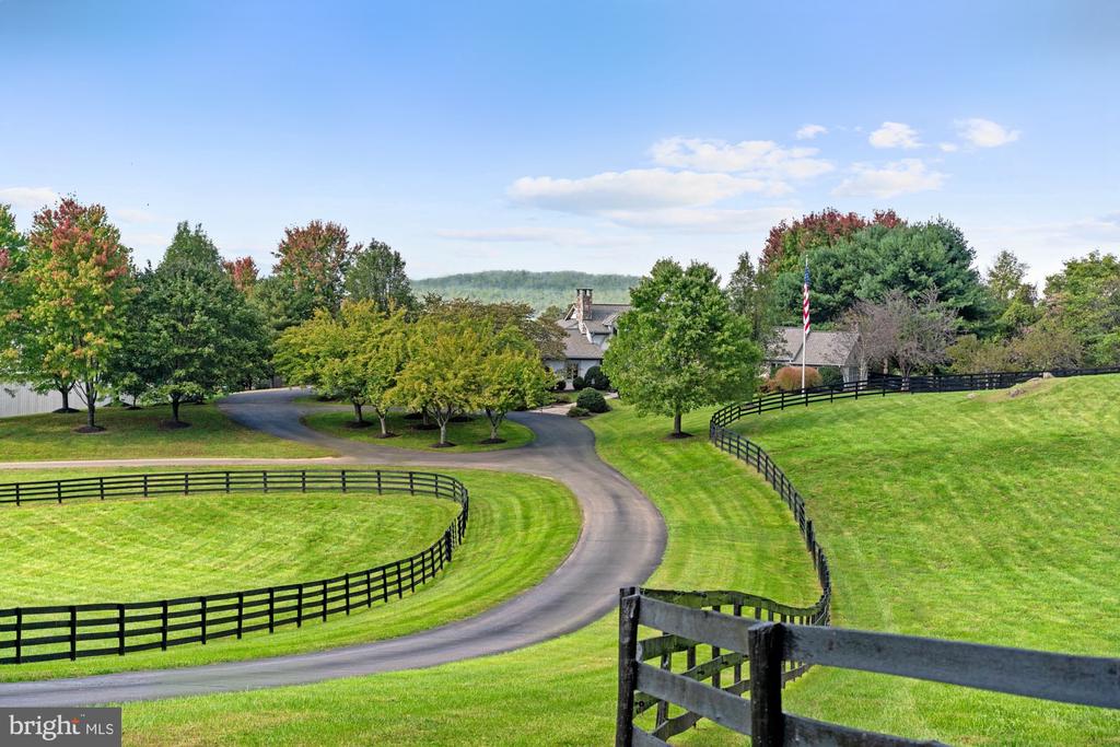 8520 CANNONBALL GATE ROAD