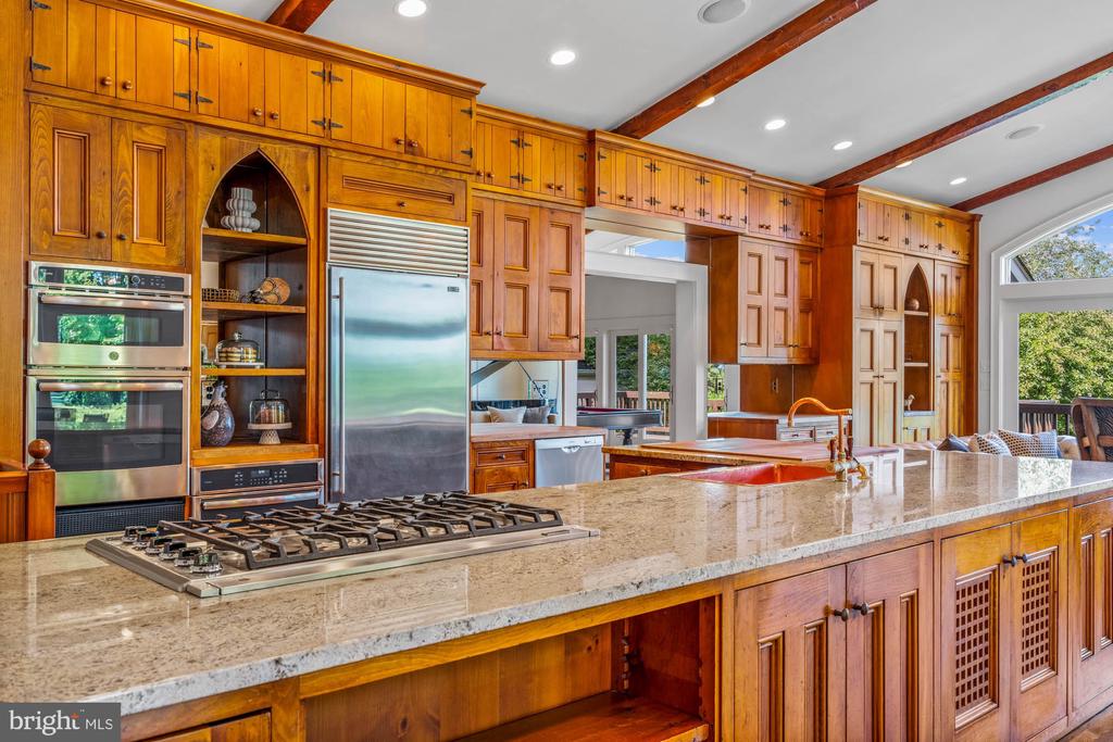 8520 CANNONBALL GATE ROAD