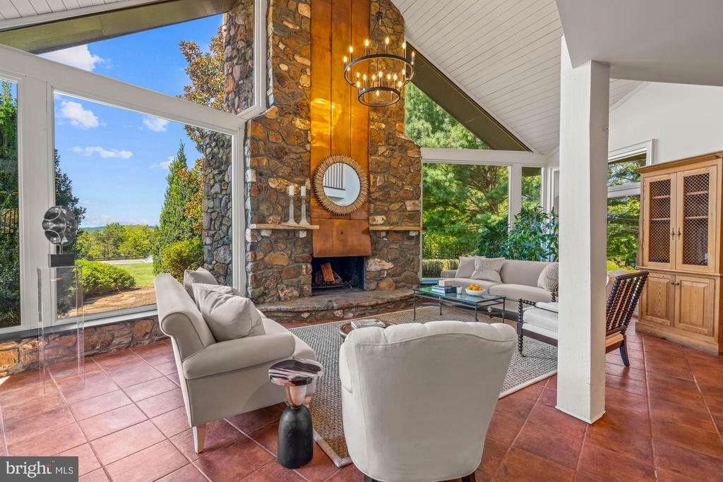 8520 CANNONBALL GATE ROAD