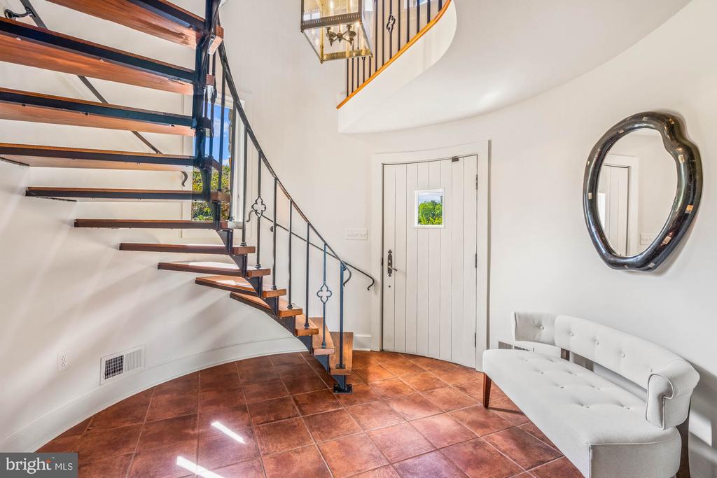 8520 CANNONBALL GATE ROAD
