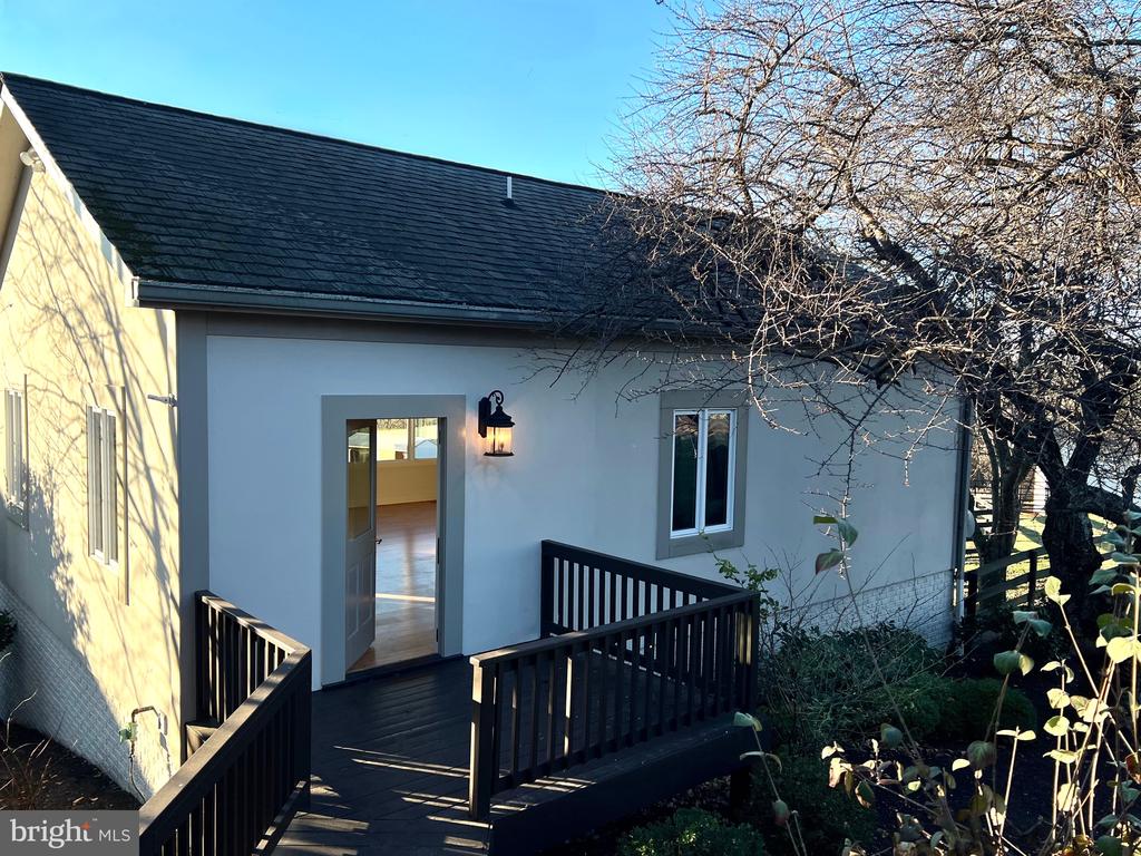 8520 CANNONBALL GATE ROAD