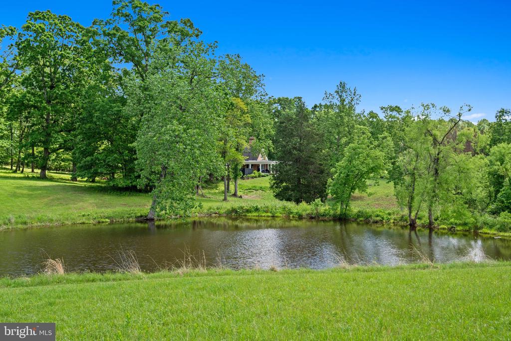 8398 LEES RIDGE ROAD