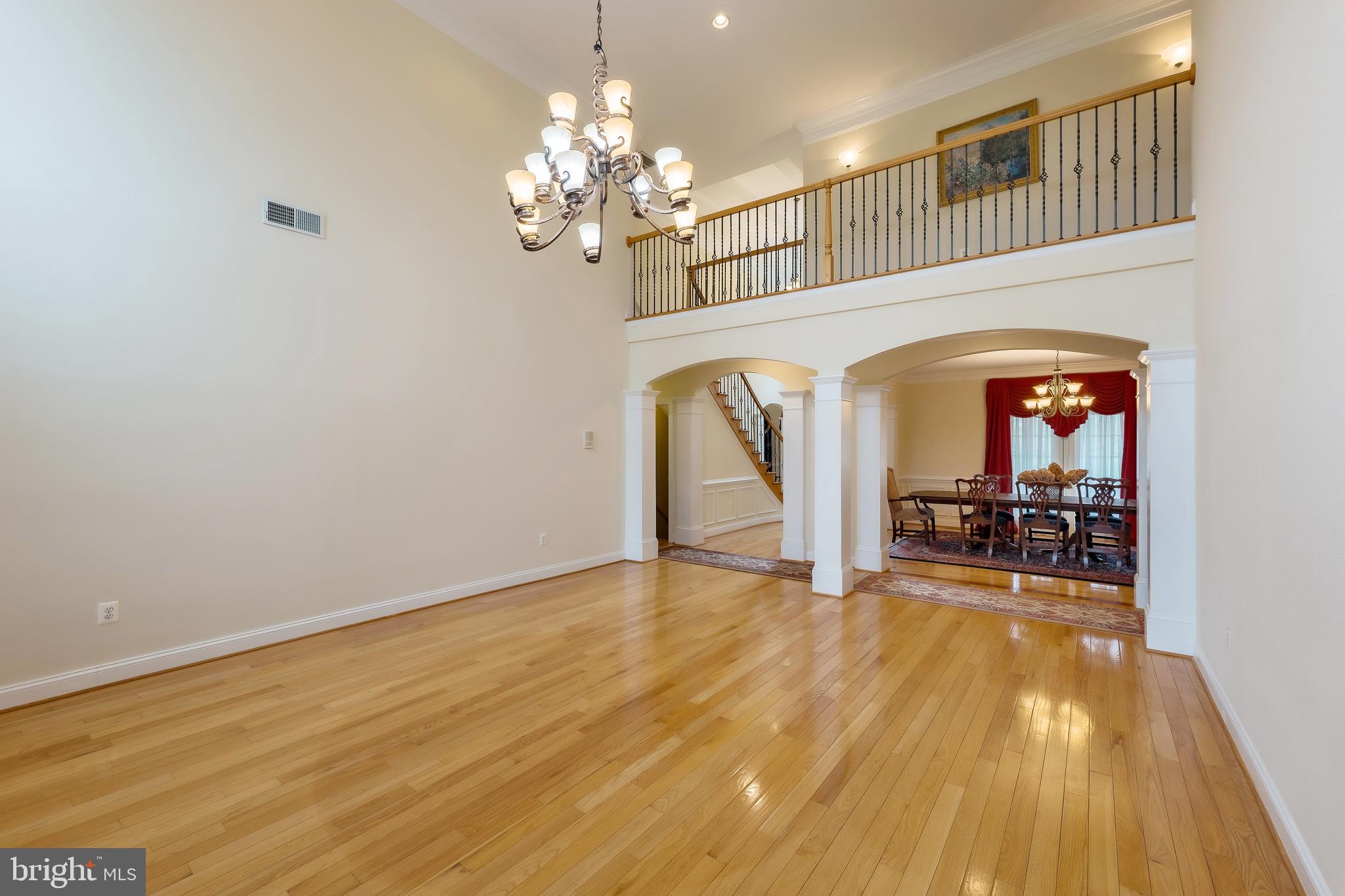 116 CORA LANE