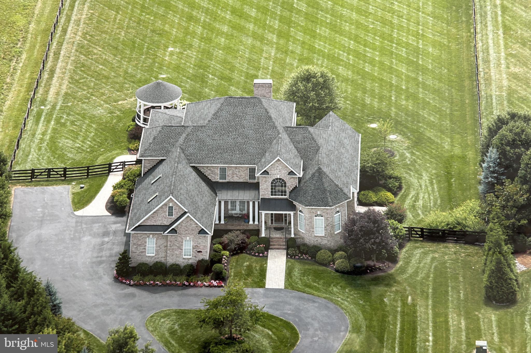 116 CORA LANE