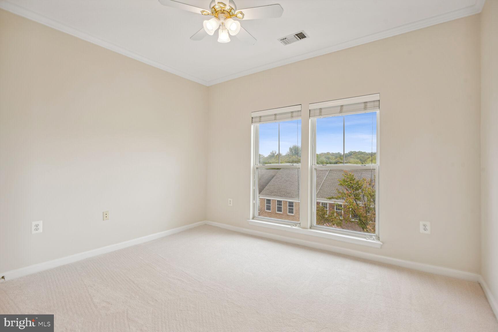 2931 DEER HOLLOW WAY 405/406