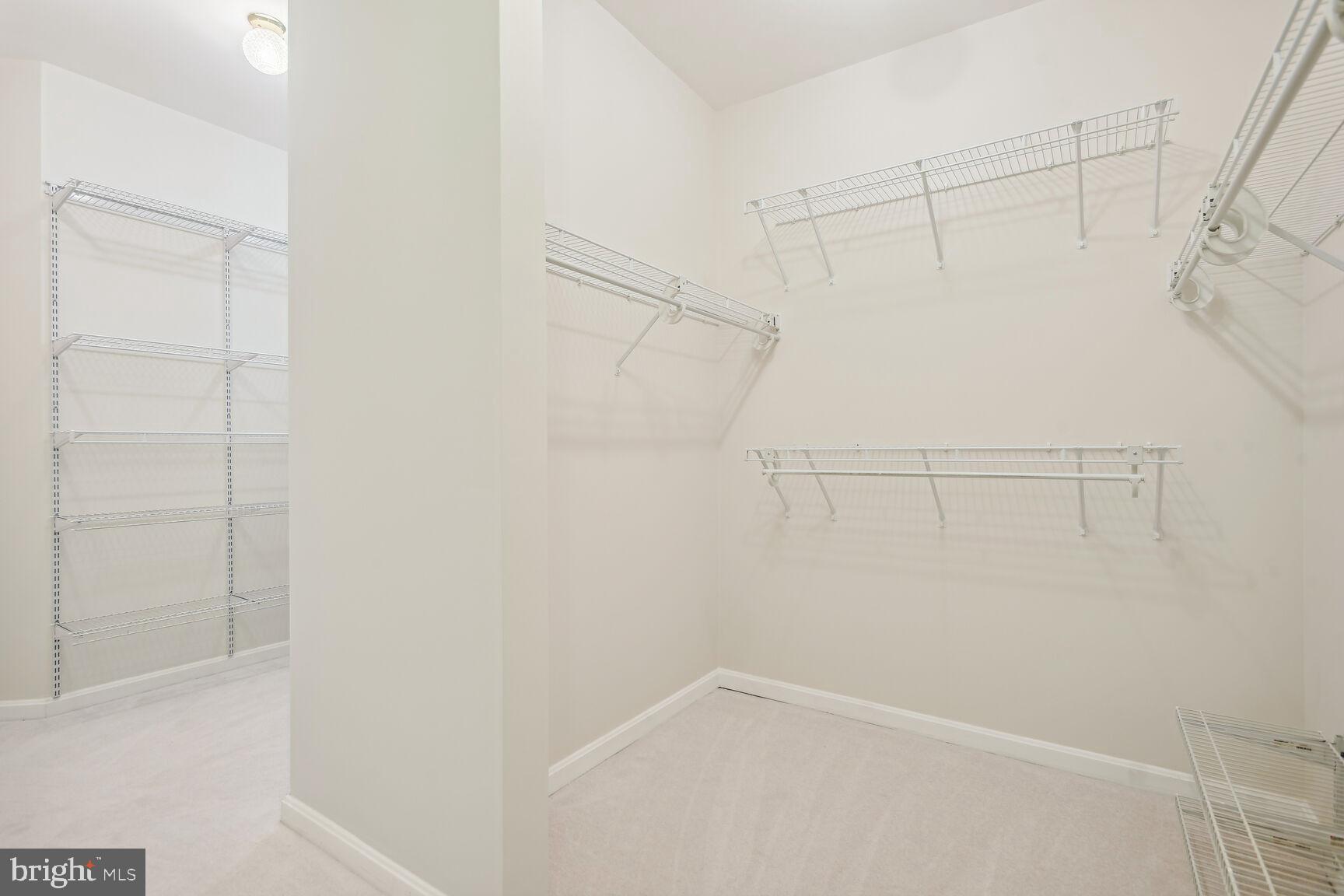 2931 DEER HOLLOW WAY 405/406