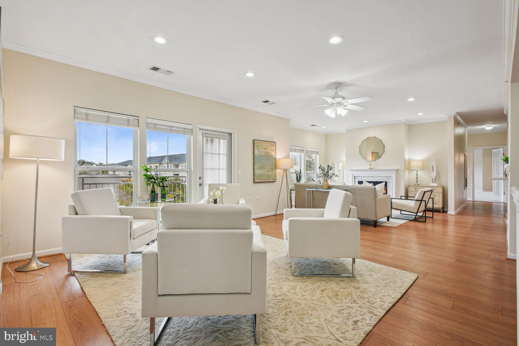 2931 DEER HOLLOW WAY 405/406