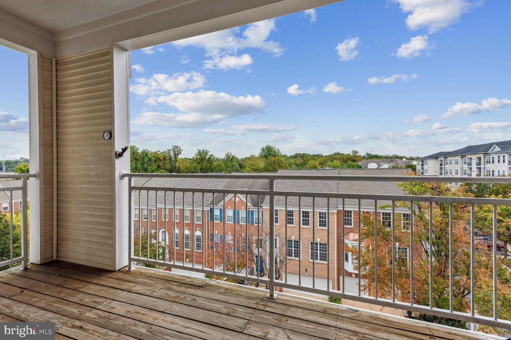 2931 DEER HOLLOW WAY 405/406