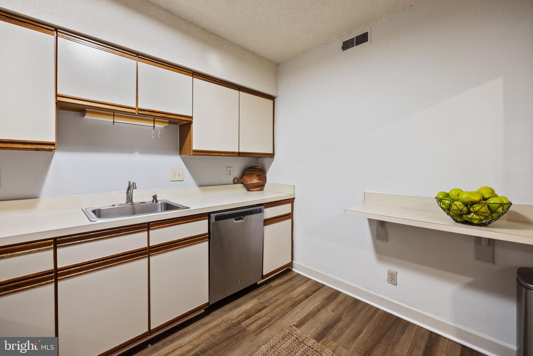 5505 SEMINARY ROAD 619-N