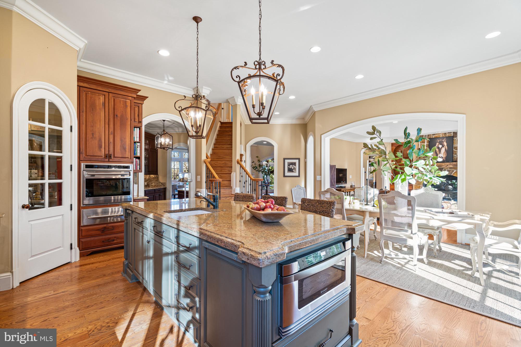 1211 CORBIN COURT