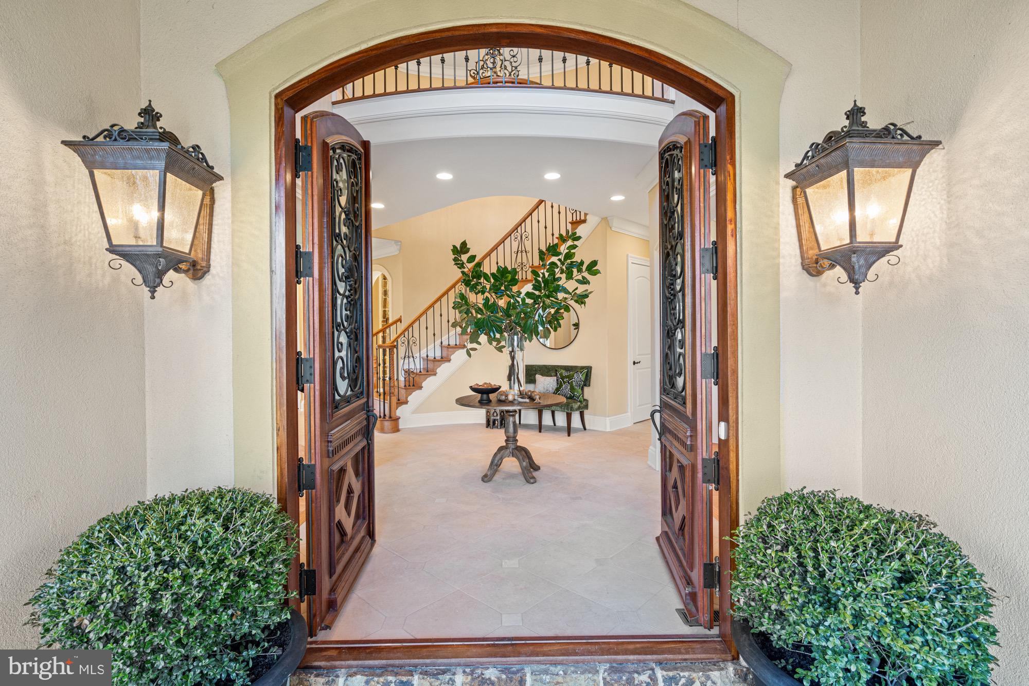 1211 CORBIN COURT