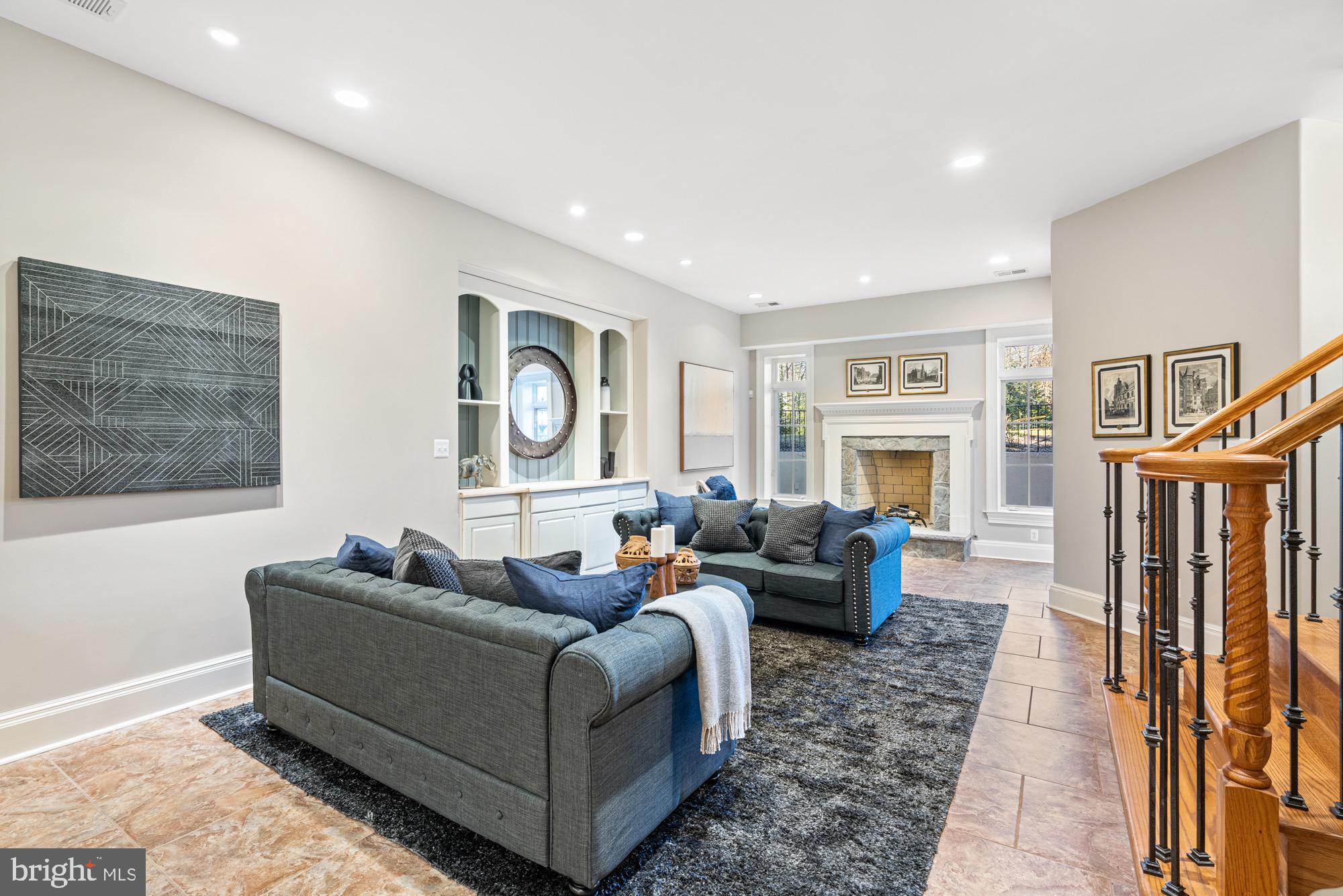 1211 CORBIN COURT