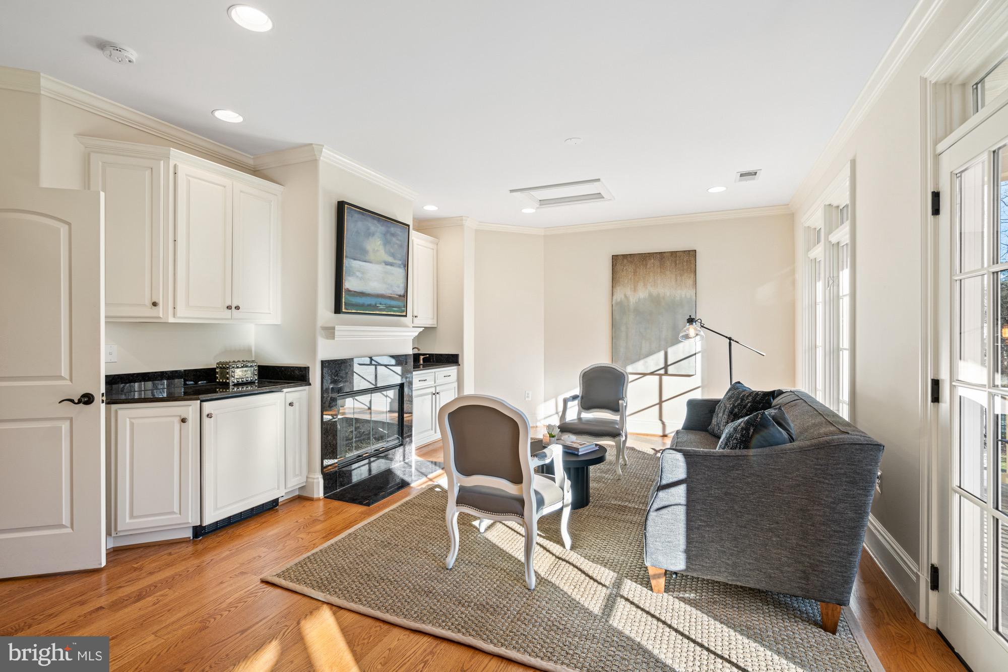 1211 CORBIN COURT