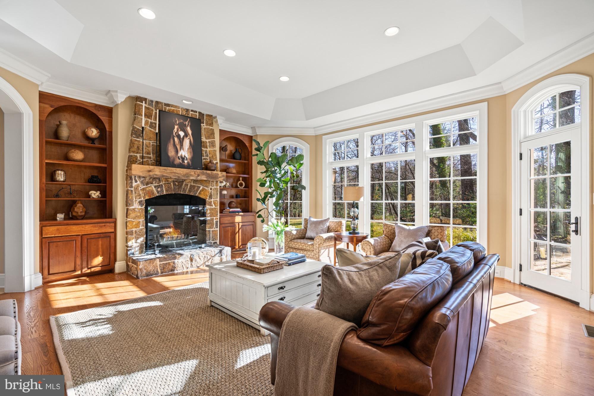 1211 CORBIN COURT
