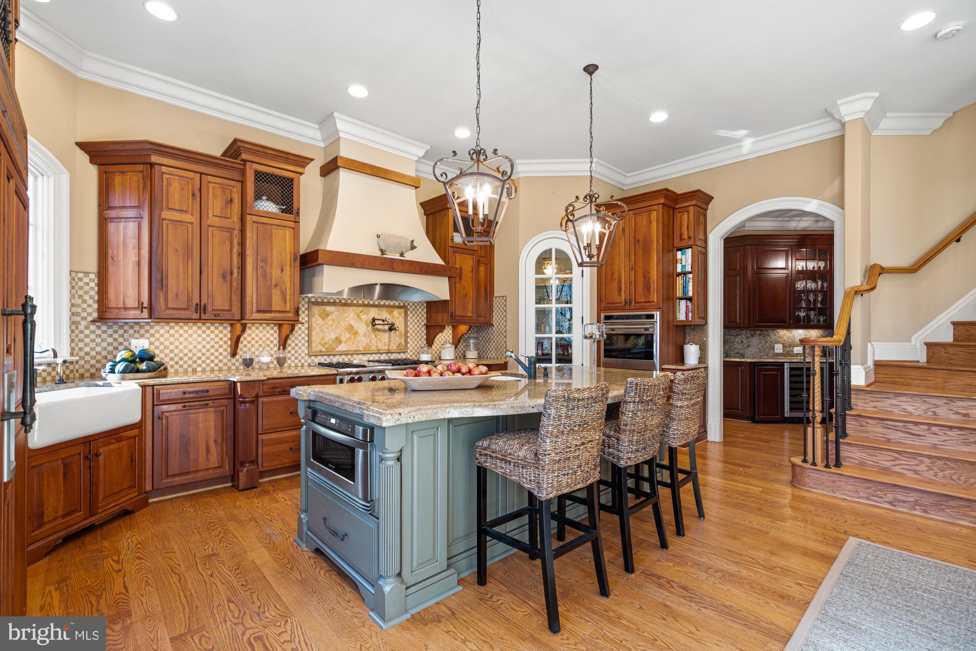 1211 CORBIN COURT