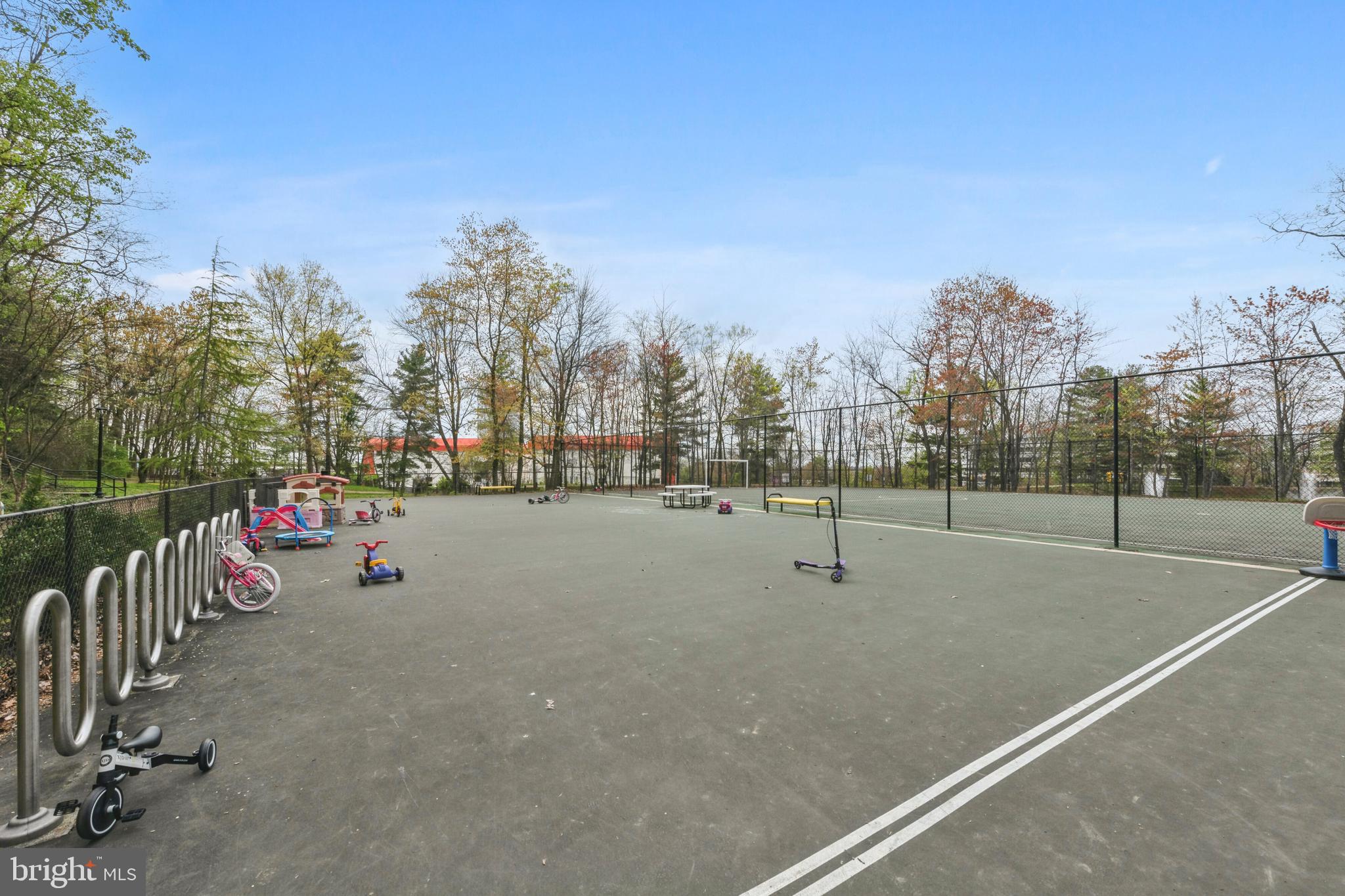 8350 GREENSBORO DRIVE 905