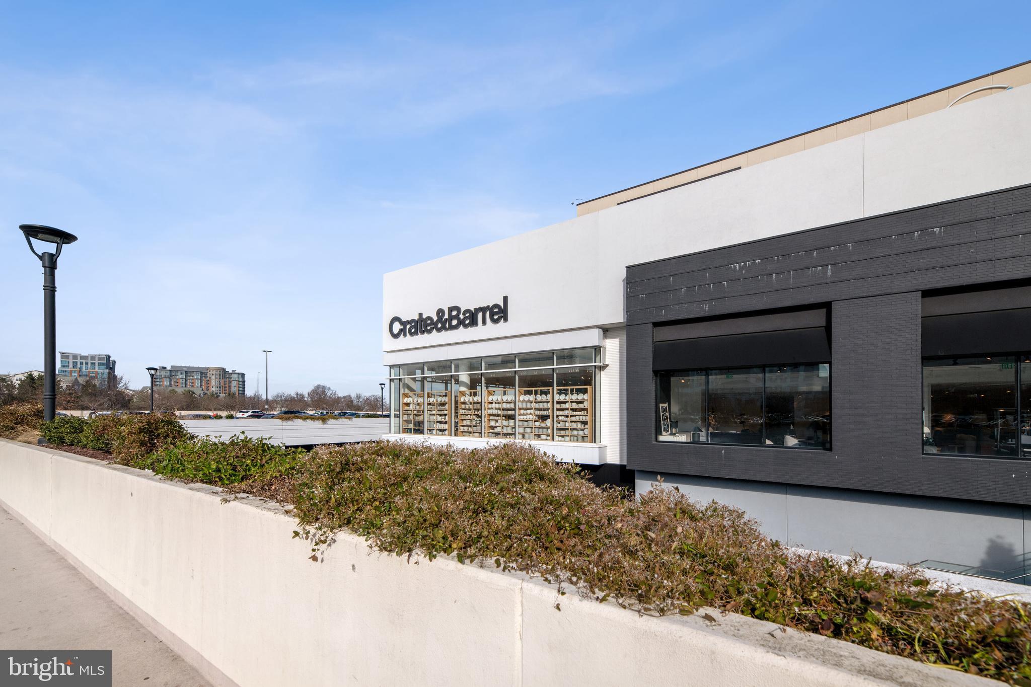 8350 GREENSBORO DRIVE 905