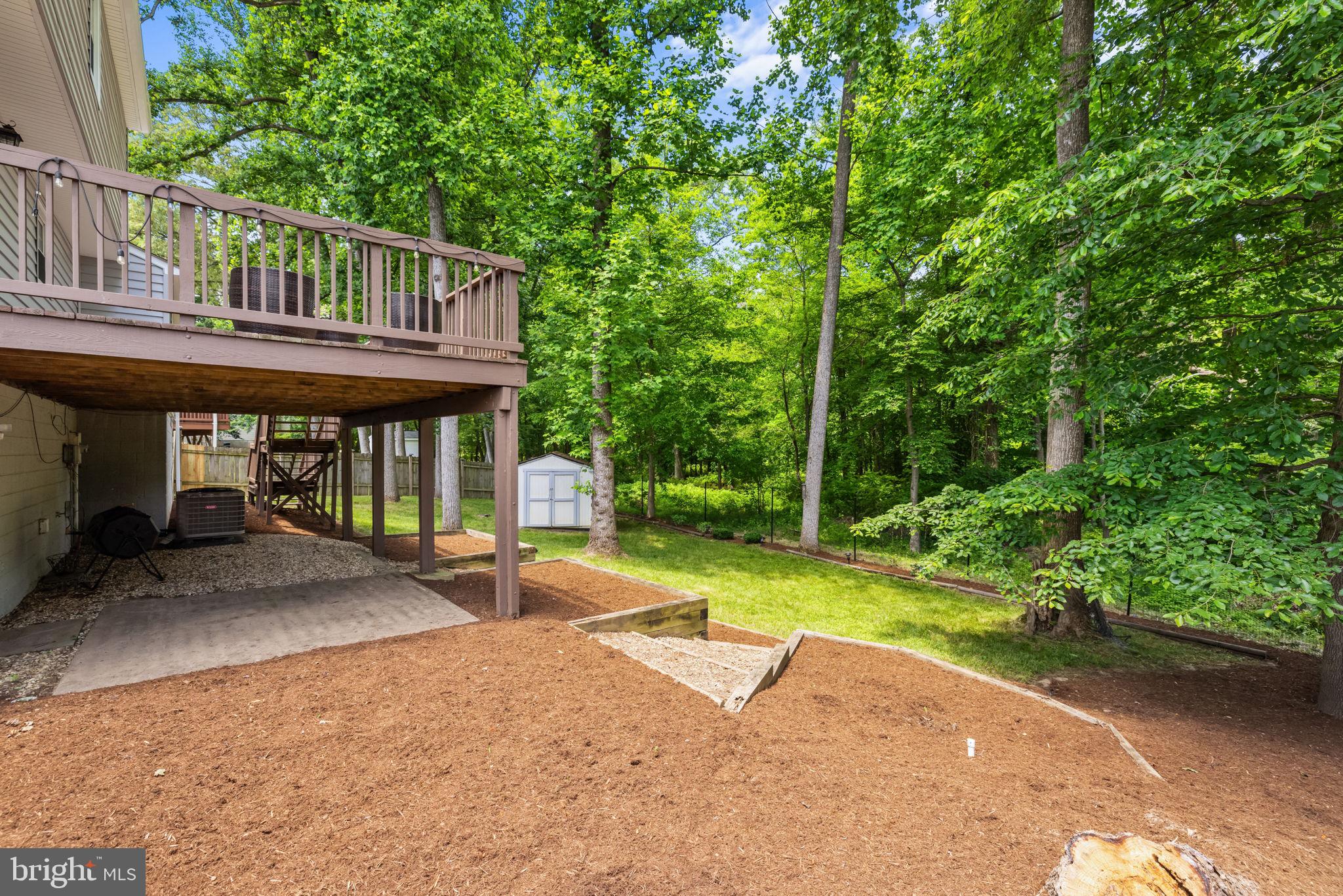 7945 FREEHOLLOW DRIVE