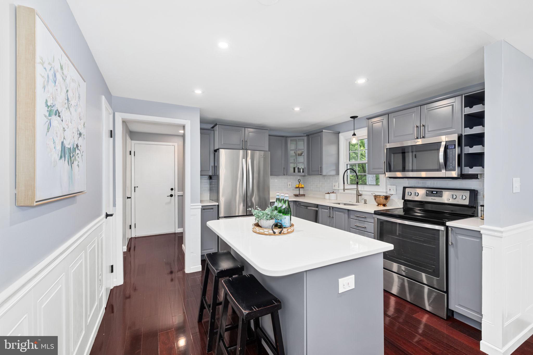 7945 FREEHOLLOW DRIVE