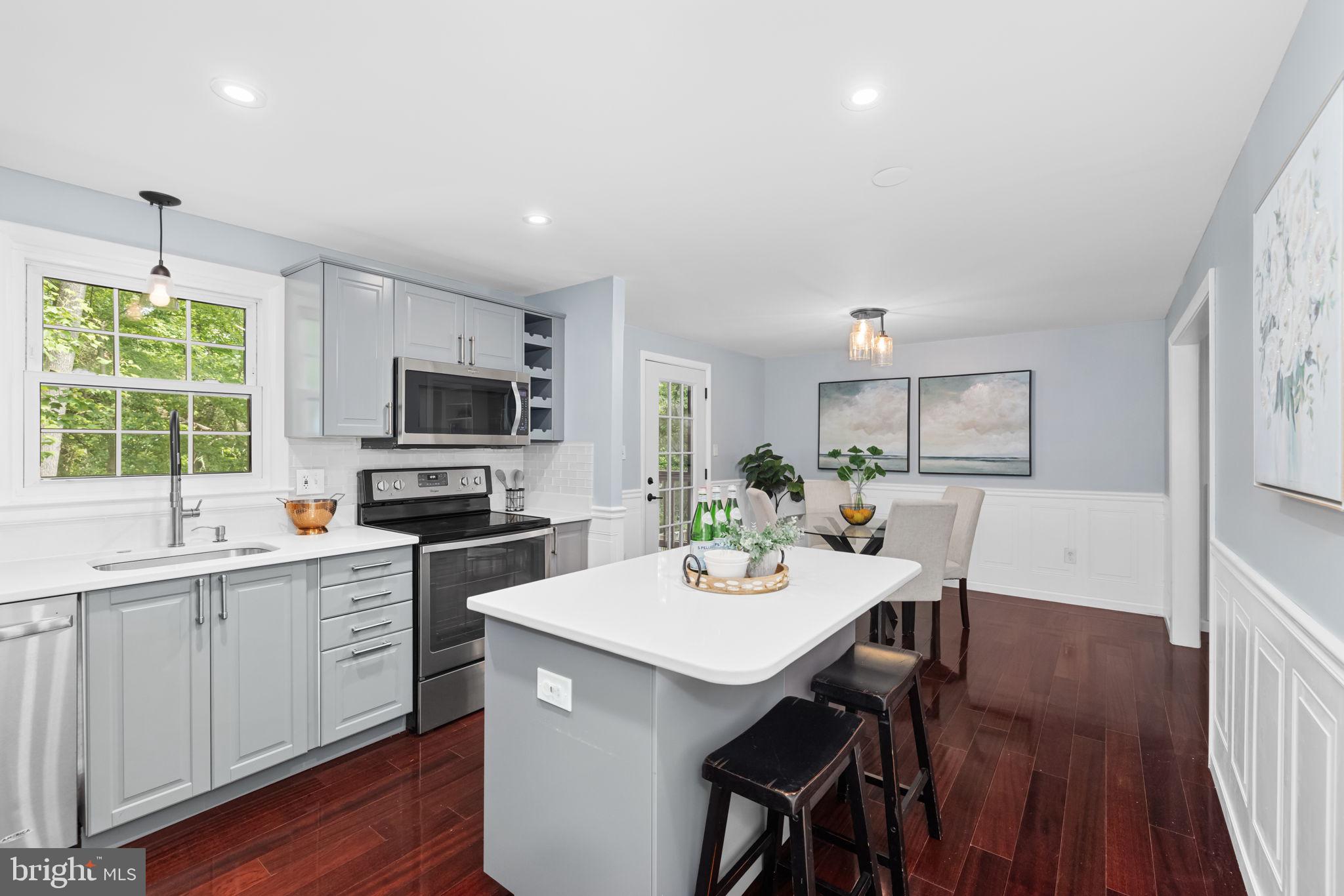 7945 FREEHOLLOW DRIVE