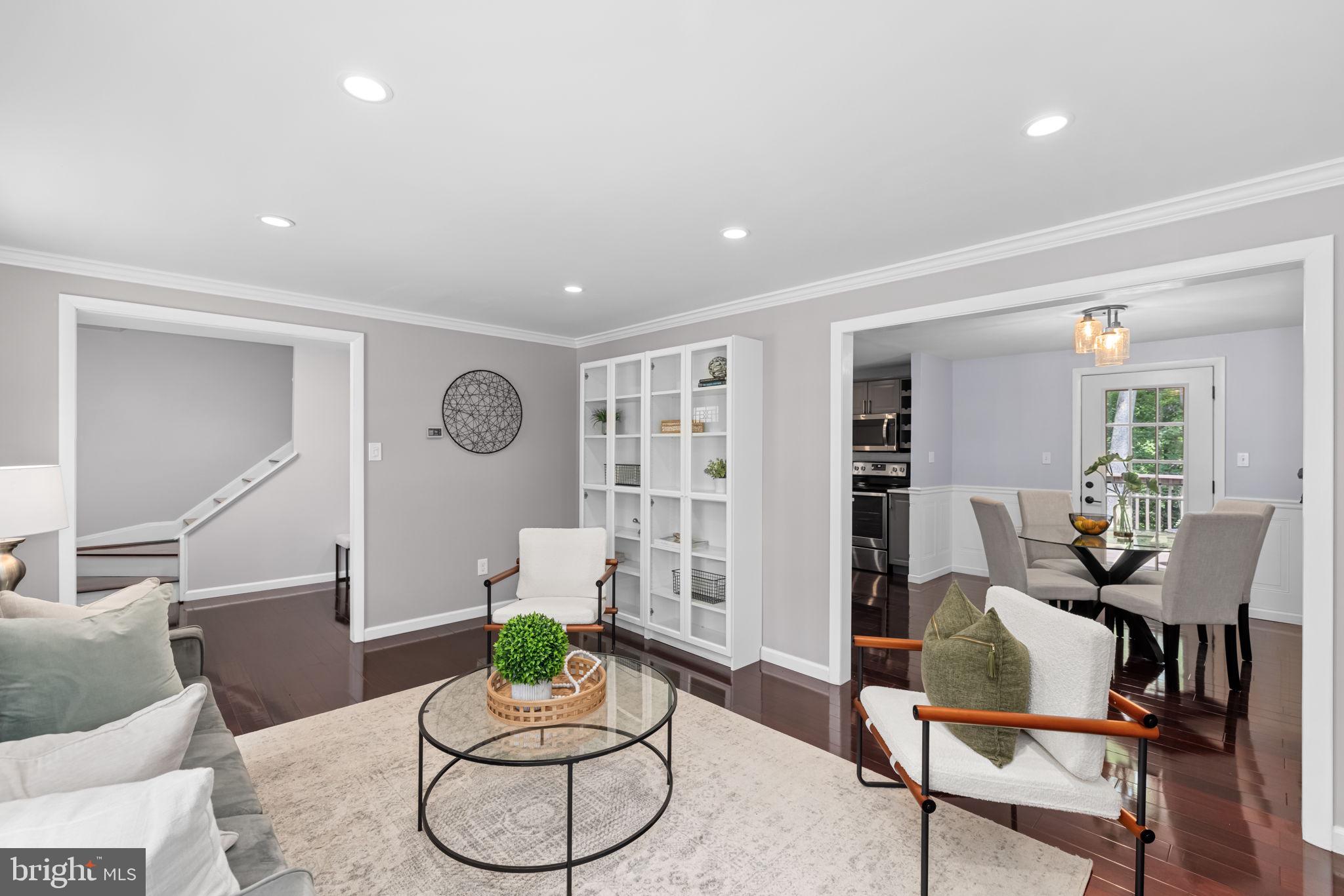 7945 FREEHOLLOW DRIVE