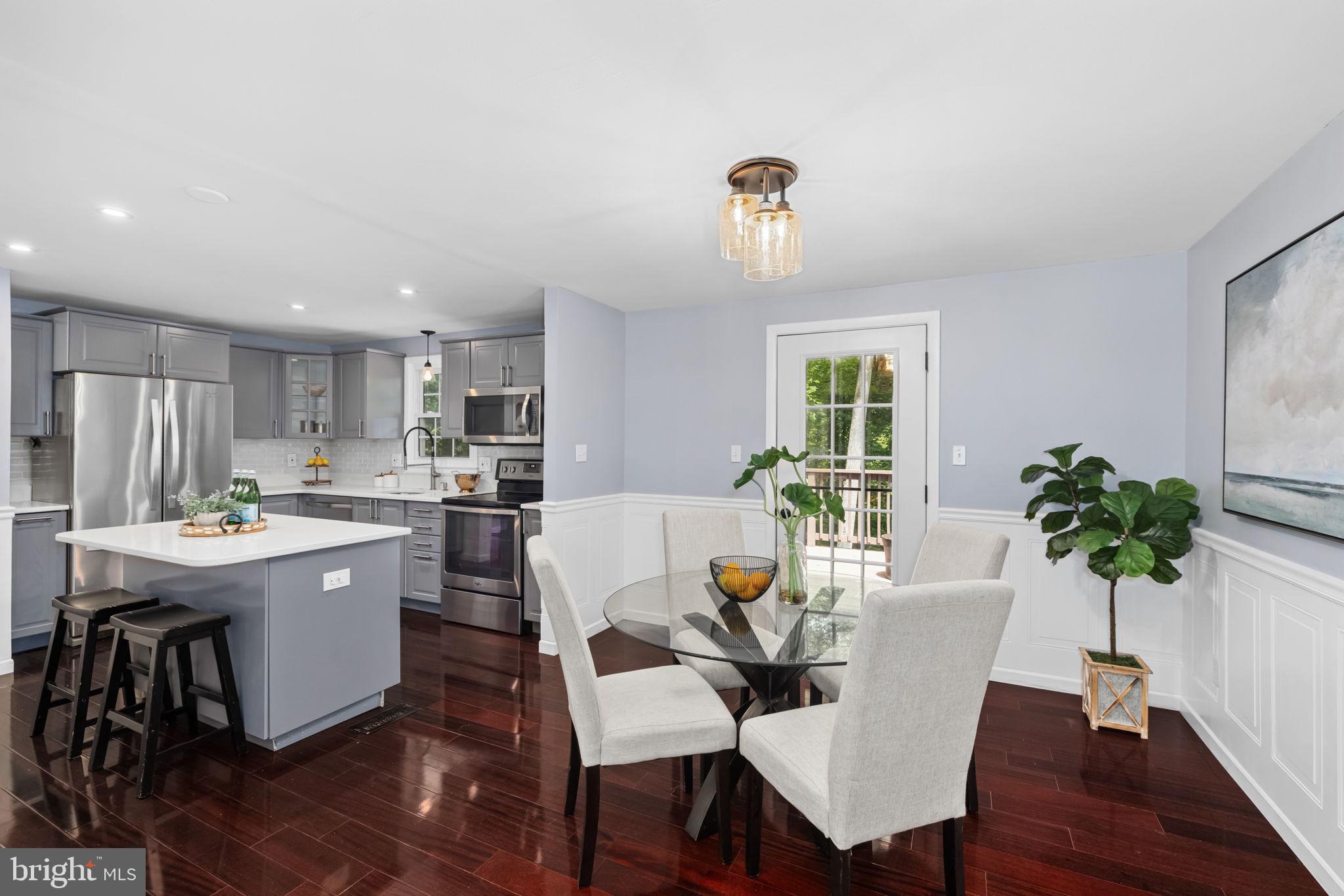 7945 FREEHOLLOW DRIVE