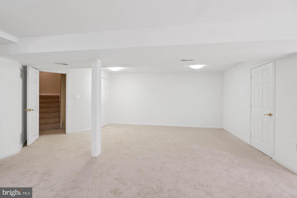 1249 BEVERLY ROAD