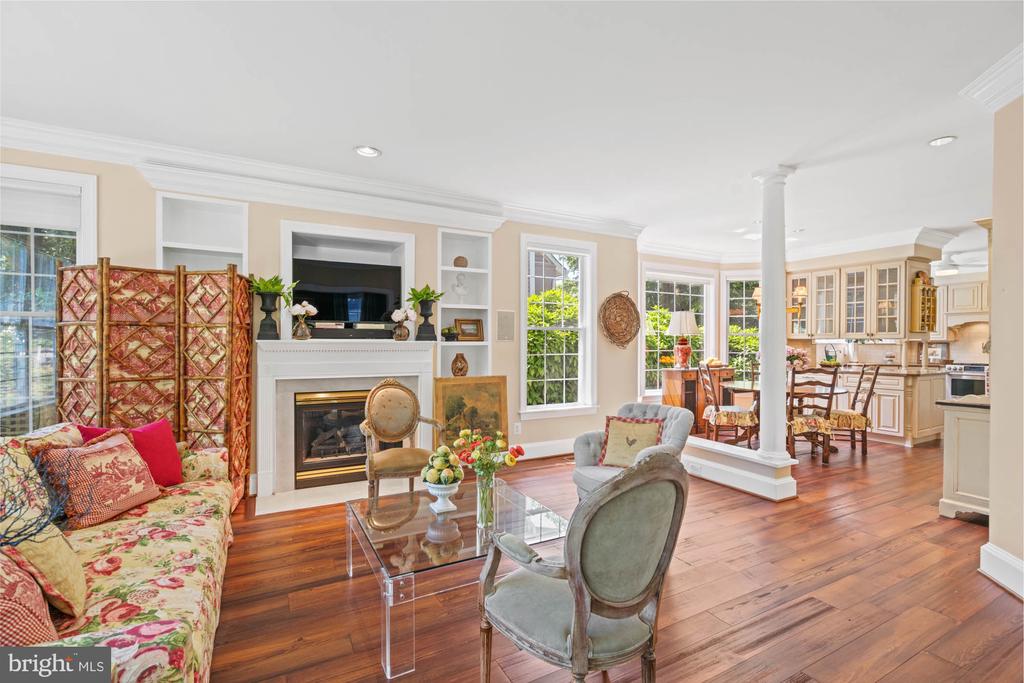 1249 BEVERLY ROAD