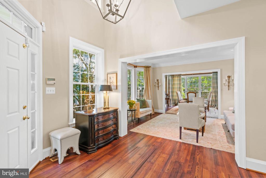 1249 BEVERLY ROAD